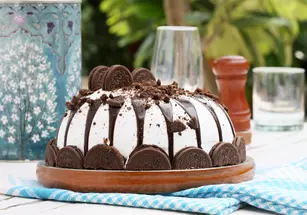 oreo chocolate cake design